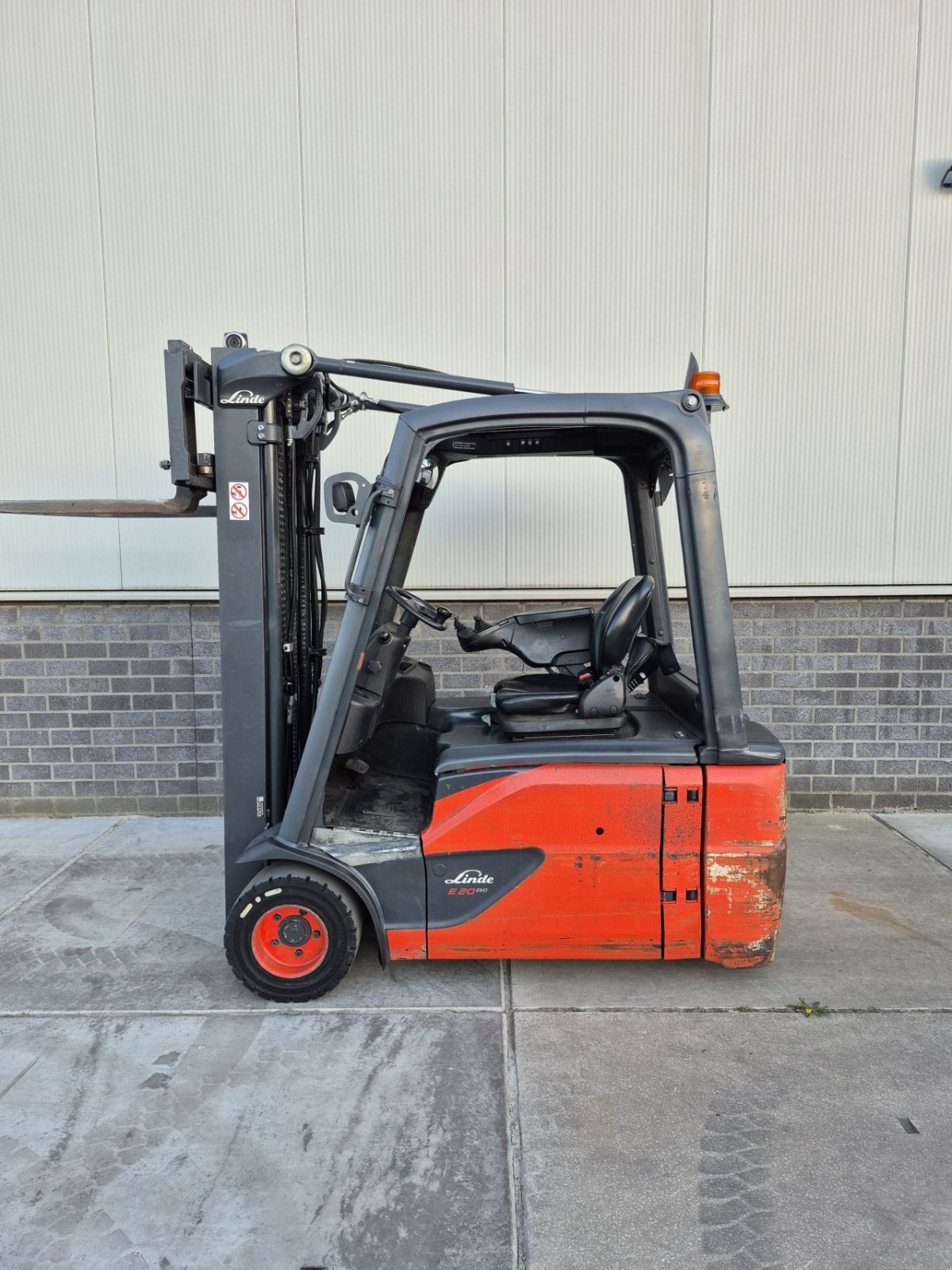 Frontstapler типа Linde E20L-02, Gebrauchtmaschine в Biddinghuizen (Фотография 1)