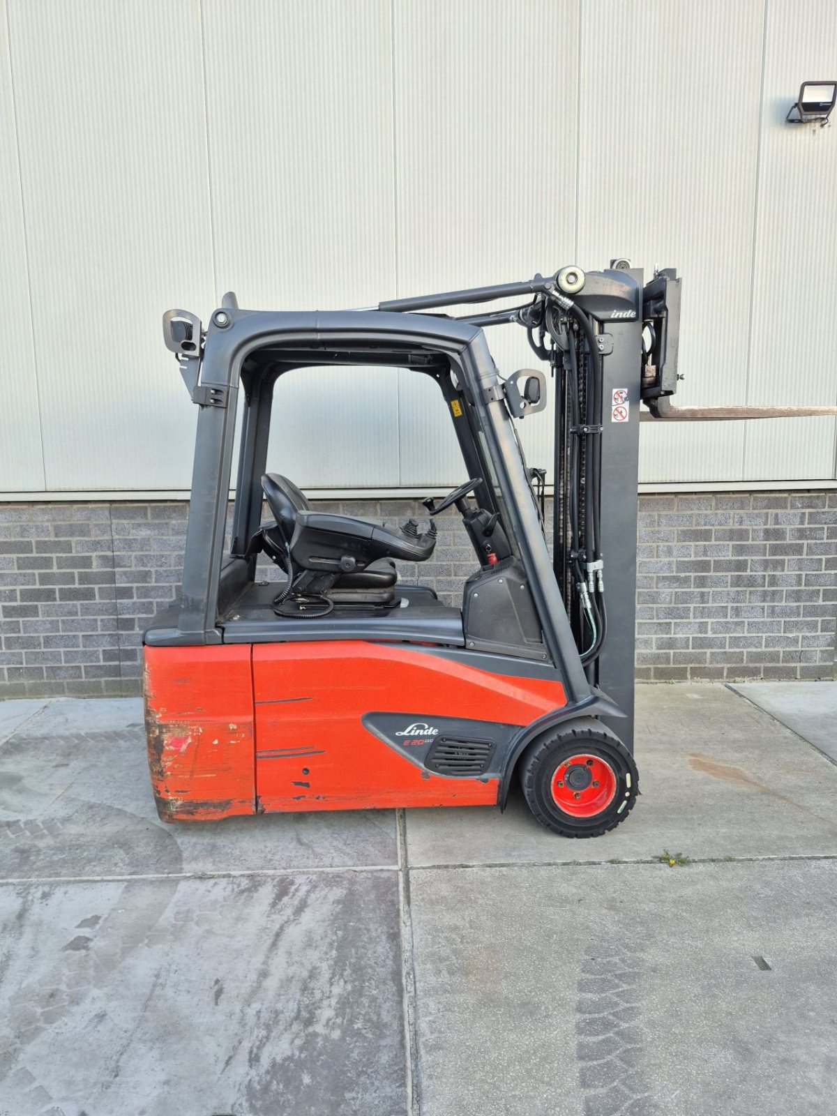 Frontstapler типа Linde E20L-02, Gebrauchtmaschine в Biddinghuizen (Фотография 4)