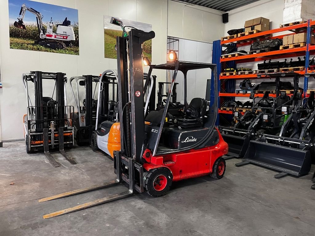 Frontstapler Türe ait Linde E20P-02, Gebrauchtmaschine içinde Dronten (resim 7)
