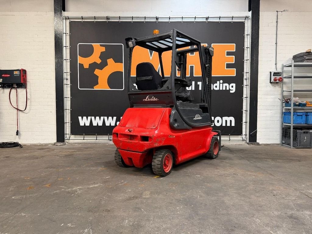 Frontstapler типа Linde E20P-02, Gebrauchtmaschine в 's-Heer Arendskerke (Фотография 4)