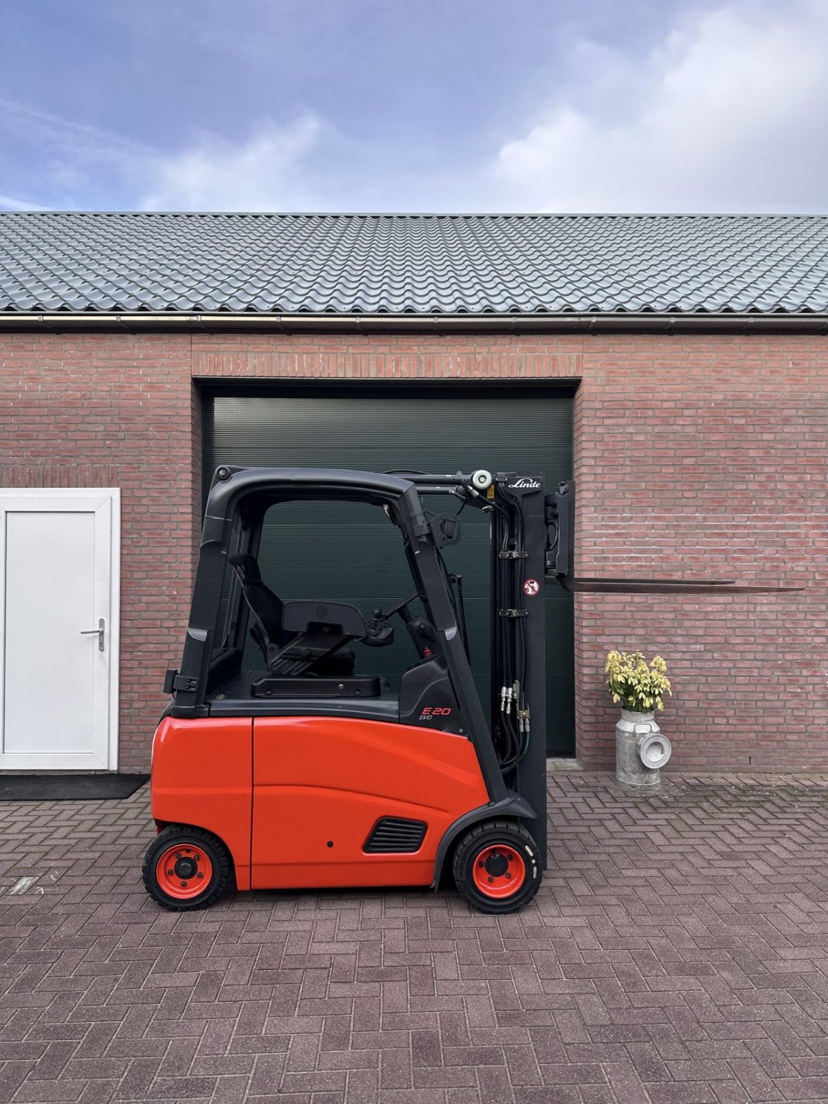 Frontstapler типа Linde E20PH-01, Gebrauchtmaschine в Reusel (Фотография 2)