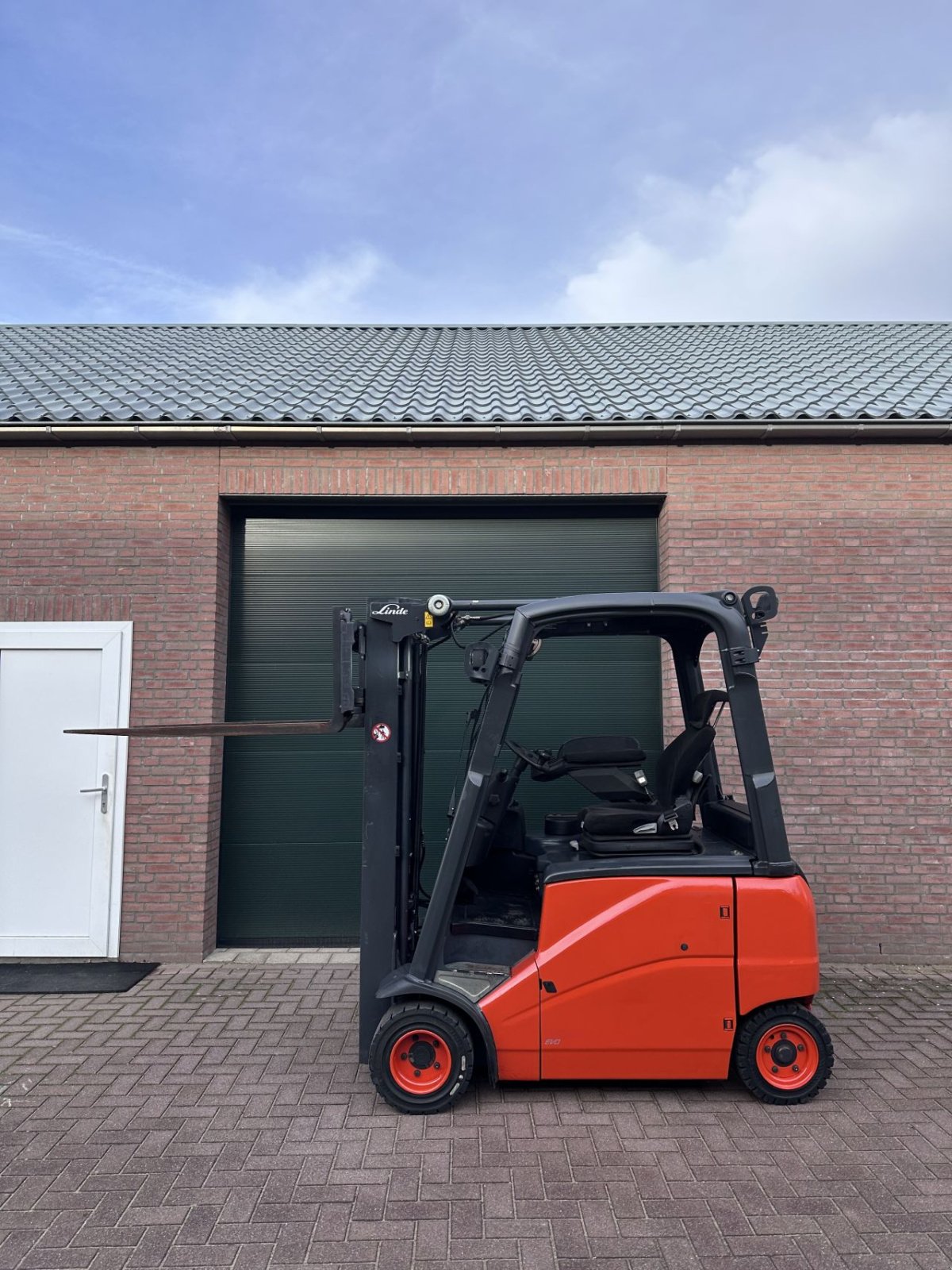 Frontstapler типа Linde E20PH-01, Gebrauchtmaschine в Reusel (Фотография 3)