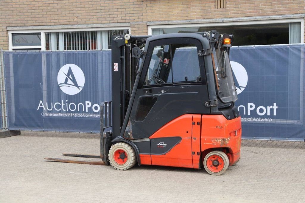 Frontstapler za tip Linde E20PH-02, Gebrauchtmaschine u Antwerpen (Slika 3)