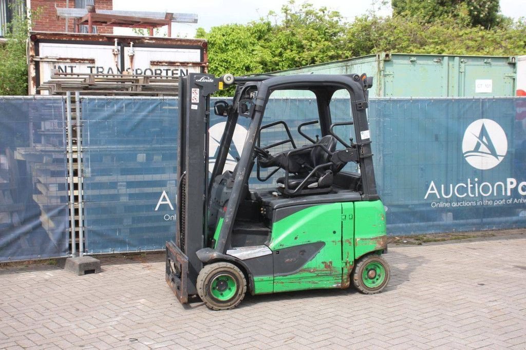 Frontstapler tipa Linde E20PH-02, Gebrauchtmaschine u Antwerpen (Slika 1)