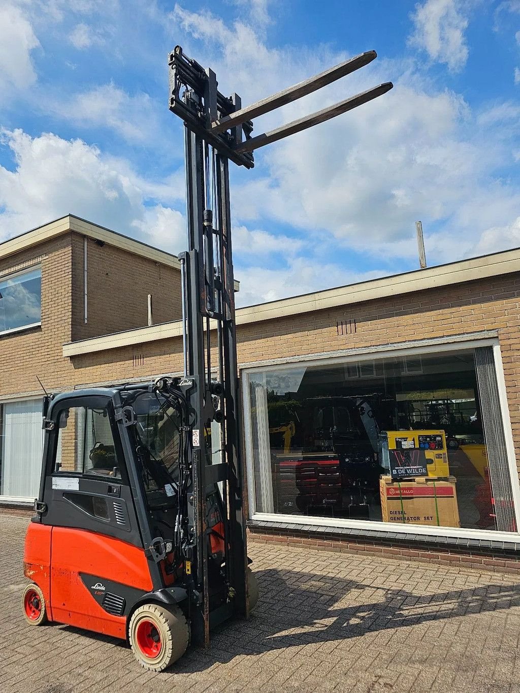 Frontstapler des Typs Linde E20phl-02 e 20 2016 triplo heftruck full option, Gebrauchtmaschine in Scherpenzeel (Bild 7)