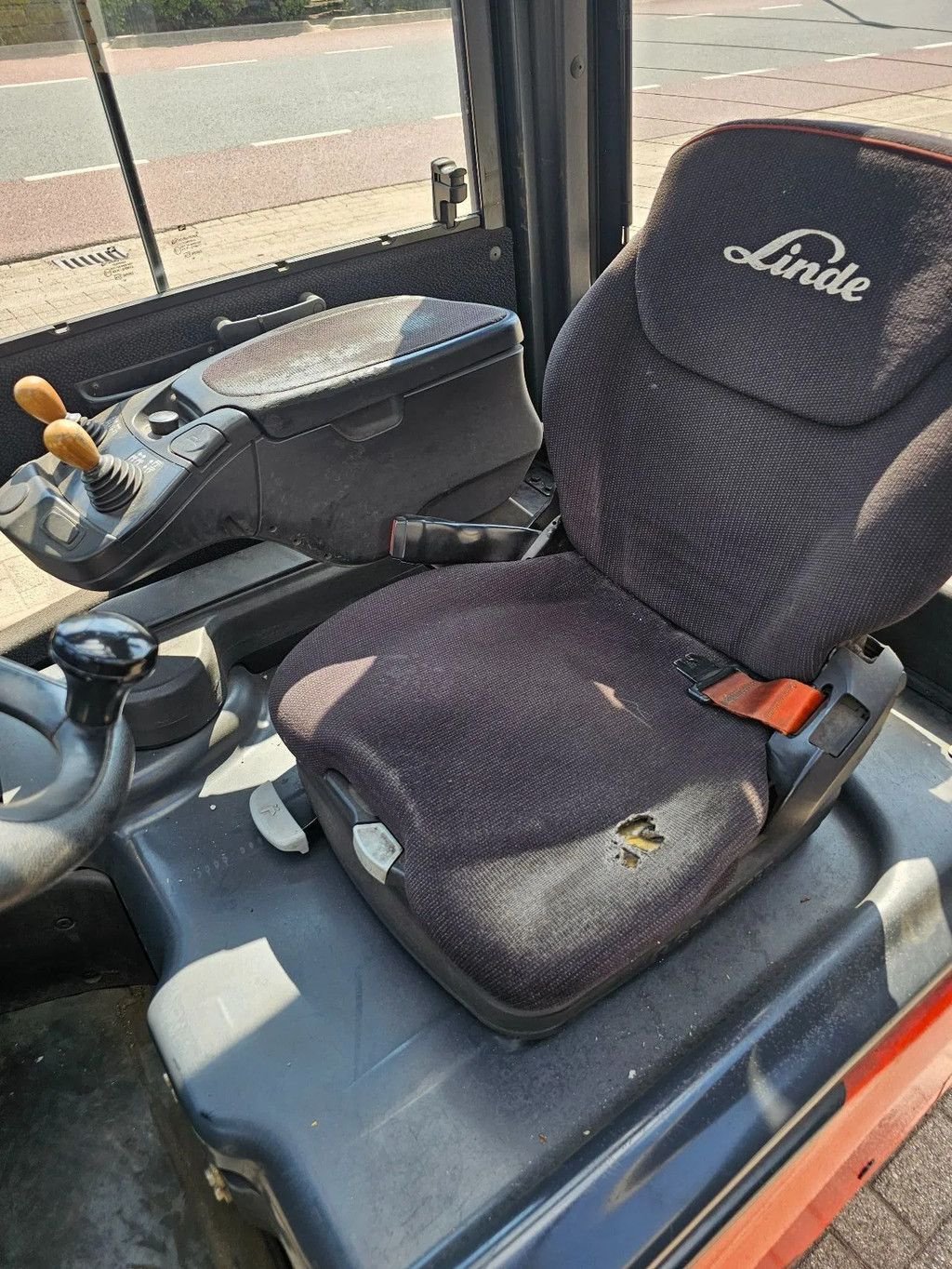 Frontstapler des Typs Linde E20phl-02 e 20 2016 triplo heftruck full option, Gebrauchtmaschine in Scherpenzeel (Bild 9)