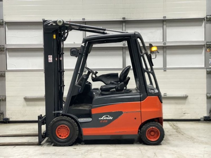 Frontstapler типа Linde E25-01-387, Gebrauchtmaschine в Leeuwarden