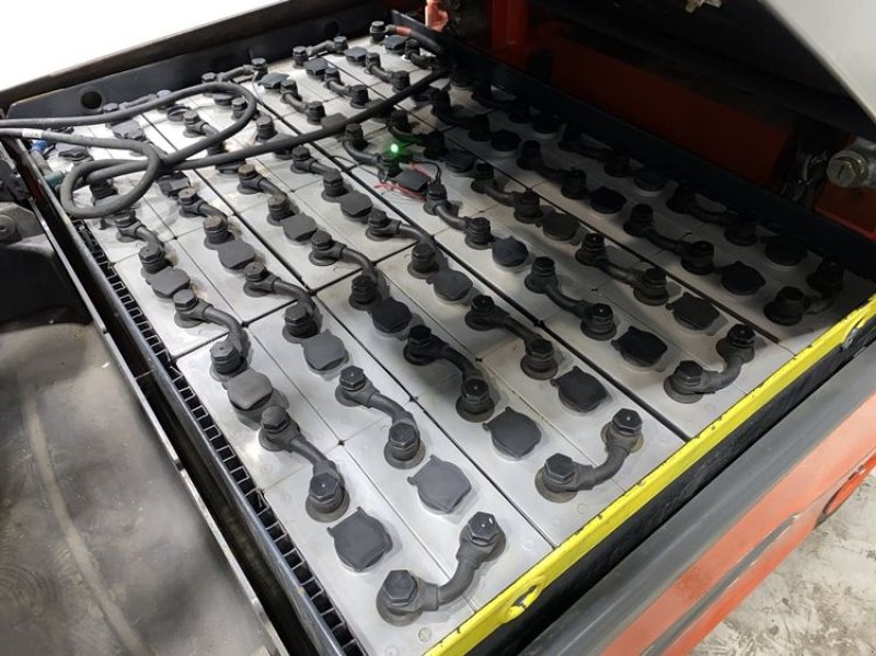 Frontstapler типа Linde E25-01-387, Gebrauchtmaschine в Leeuwarden (Фотография 10)