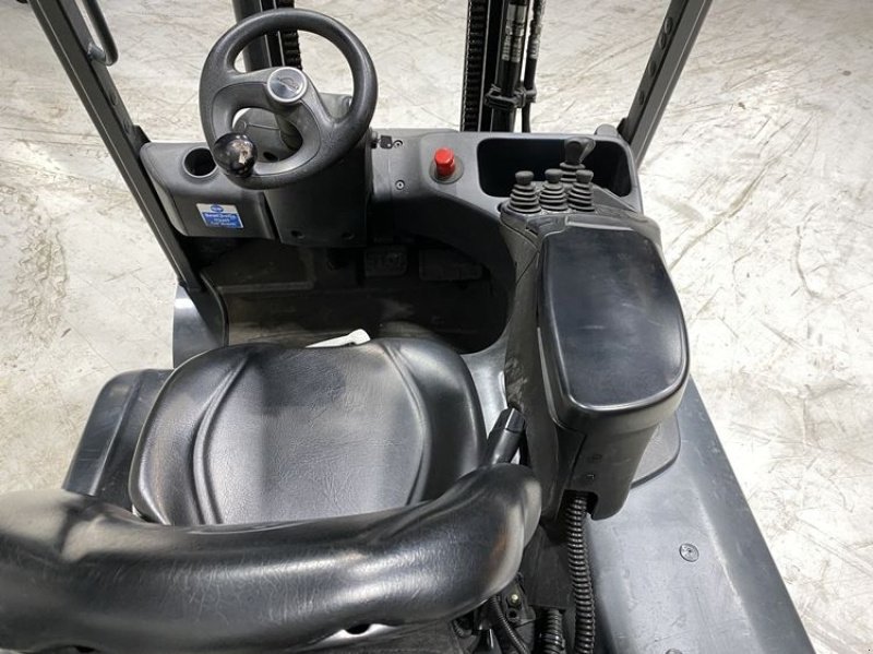 Frontstapler типа Linde E25-01-387, Gebrauchtmaschine в Leeuwarden (Фотография 8)