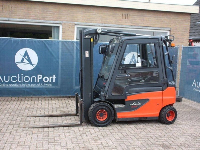 Frontstapler des Typs Linde E25-01, Gebrauchtmaschine in Antwerpen (Bild 1)