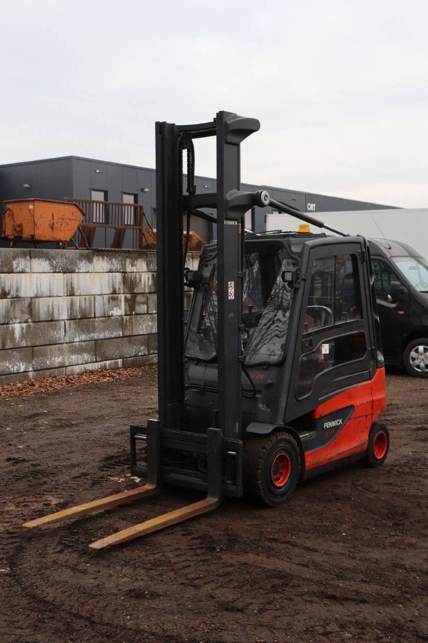 Frontstapler des Typs Linde E25-01, Gebrauchtmaschine in Antwerpen (Bild 10)