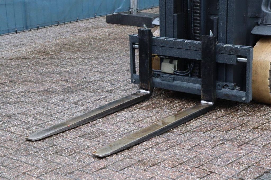 Frontstapler des Typs Linde E25-01, Gebrauchtmaschine in Antwerpen (Bild 11)