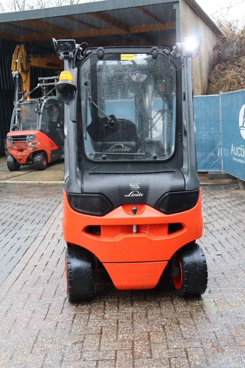 Frontstapler des Typs Linde E25-01, Gebrauchtmaschine in Antwerpen (Bild 5)