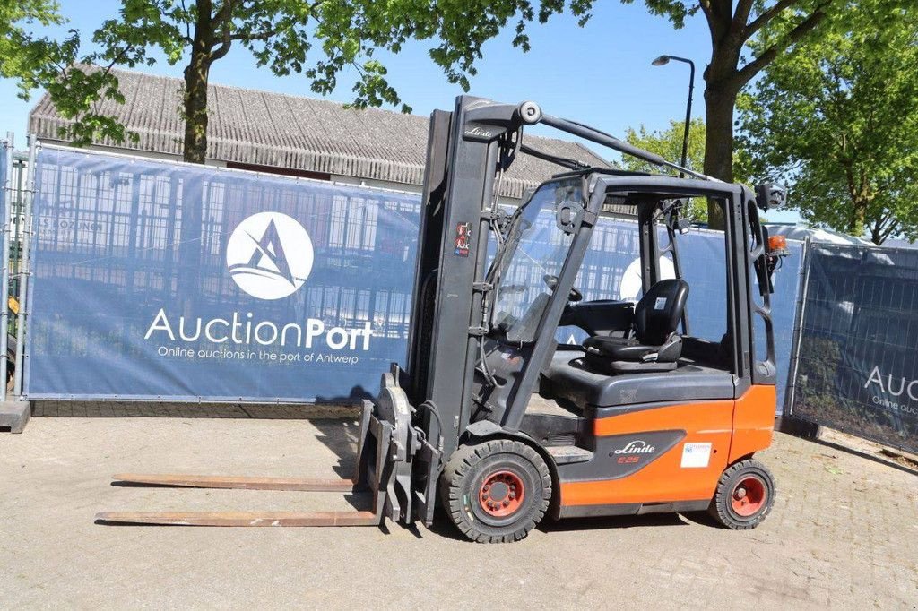 Frontstapler от тип Linde E25-01, Gebrauchtmaschine в Antwerpen (Снимка 1)