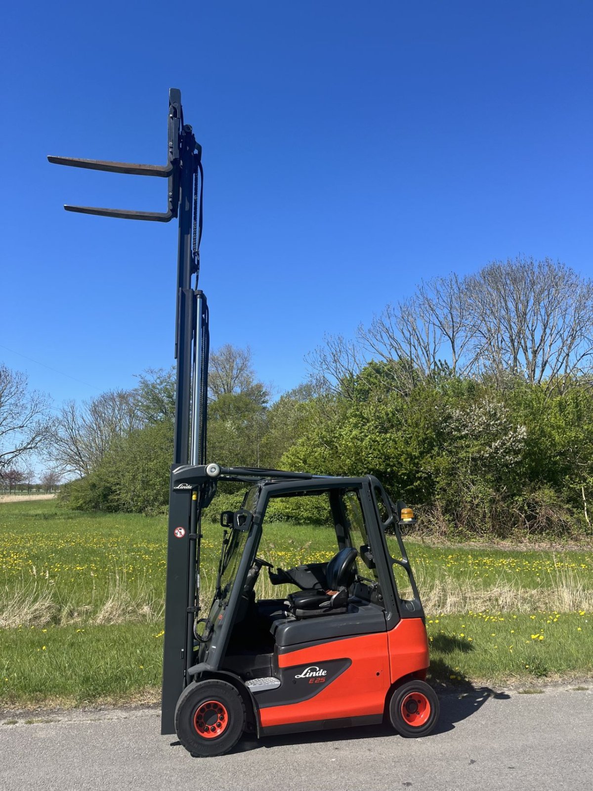 Frontstapler typu Linde E25-01, Gebrauchtmaschine v Lelystad (Obrázok 2)