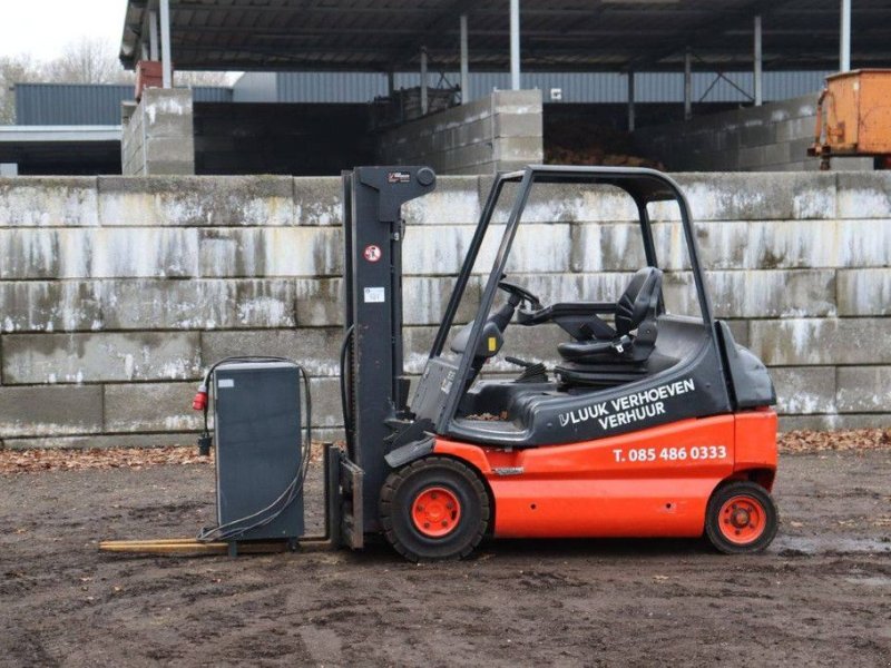 Frontstapler des Typs Linde E25-02, Gebrauchtmaschine in Antwerpen (Bild 1)