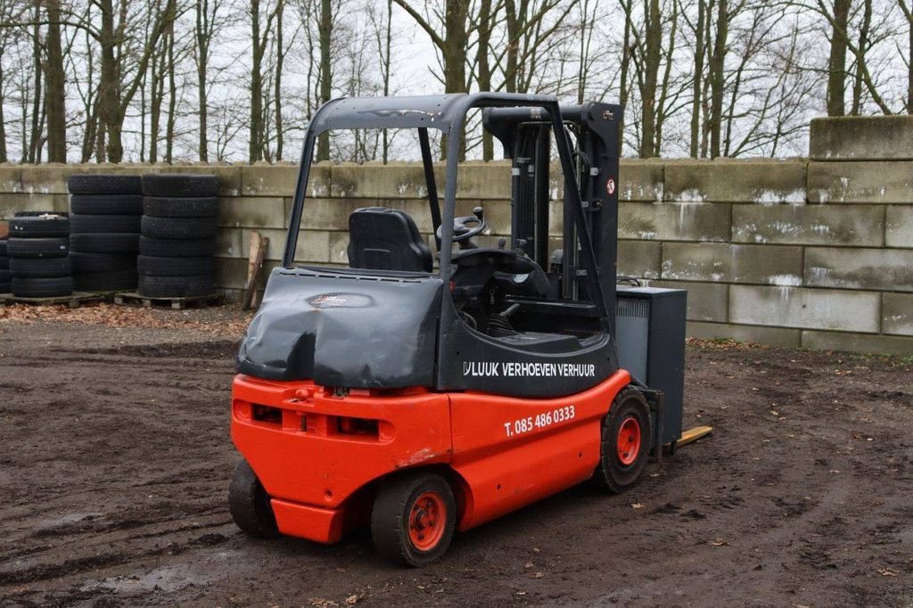 Frontstapler of the type Linde E25-02, Gebrauchtmaschine in Antwerpen (Picture 7)