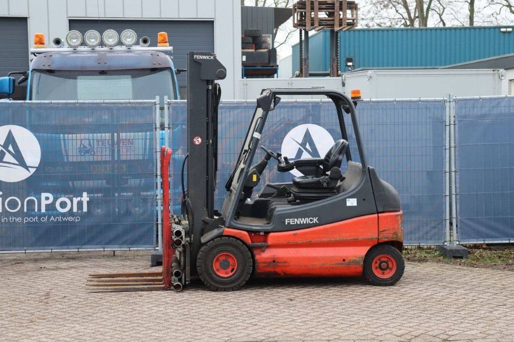 Frontstapler of the type Linde E25-02, Gebrauchtmaschine in Antwerpen (Picture 1)