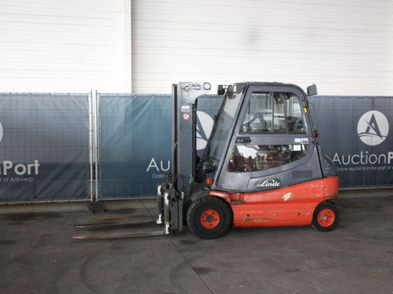 Frontstapler от тип Linde E25/02, Gebrauchtmaschine в Antwerpen (Снимка 1)