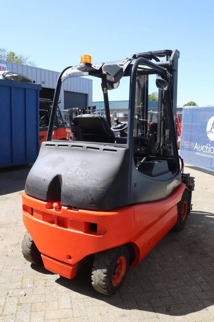 Frontstapler des Typs Linde E25-02, Gebrauchtmaschine in Antwerpen (Bild 7)