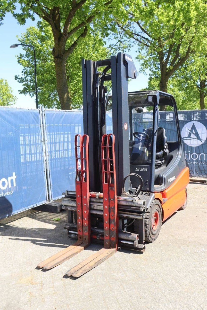 Frontstapler des Typs Linde E25-02, Gebrauchtmaschine in Antwerpen (Bild 10)