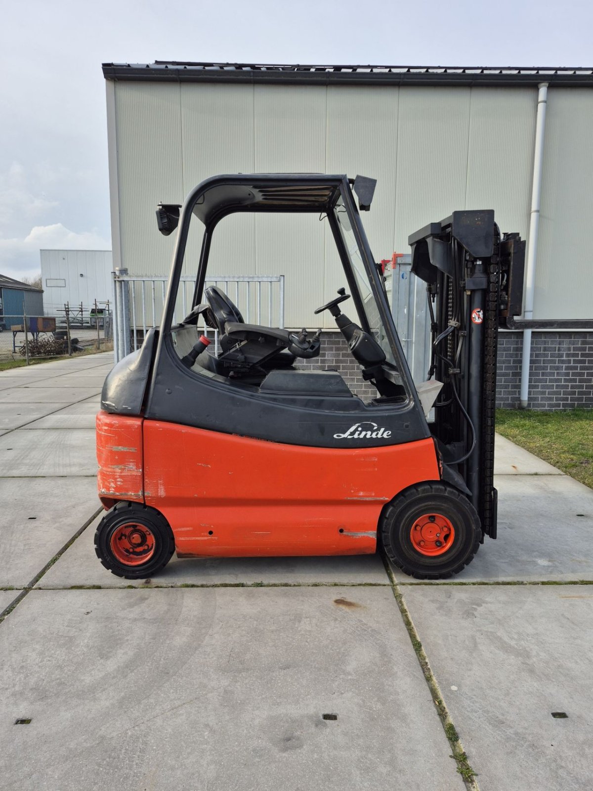 Frontstapler a típus Linde E25-03/600, Gebrauchtmaschine ekkor: Biddinghuizen (Kép 4)