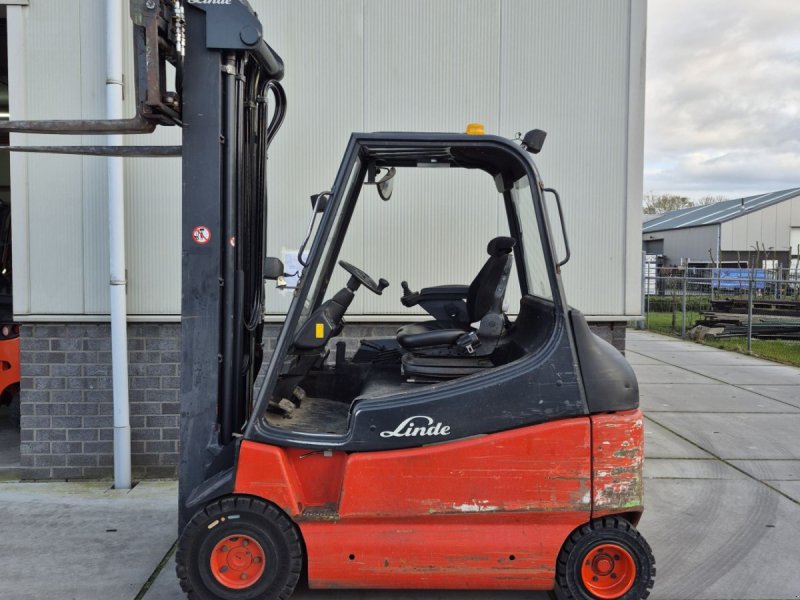 Frontstapler Türe ait Linde E25-03/600, Gebrauchtmaschine içinde Biddinghuizen (resim 1)