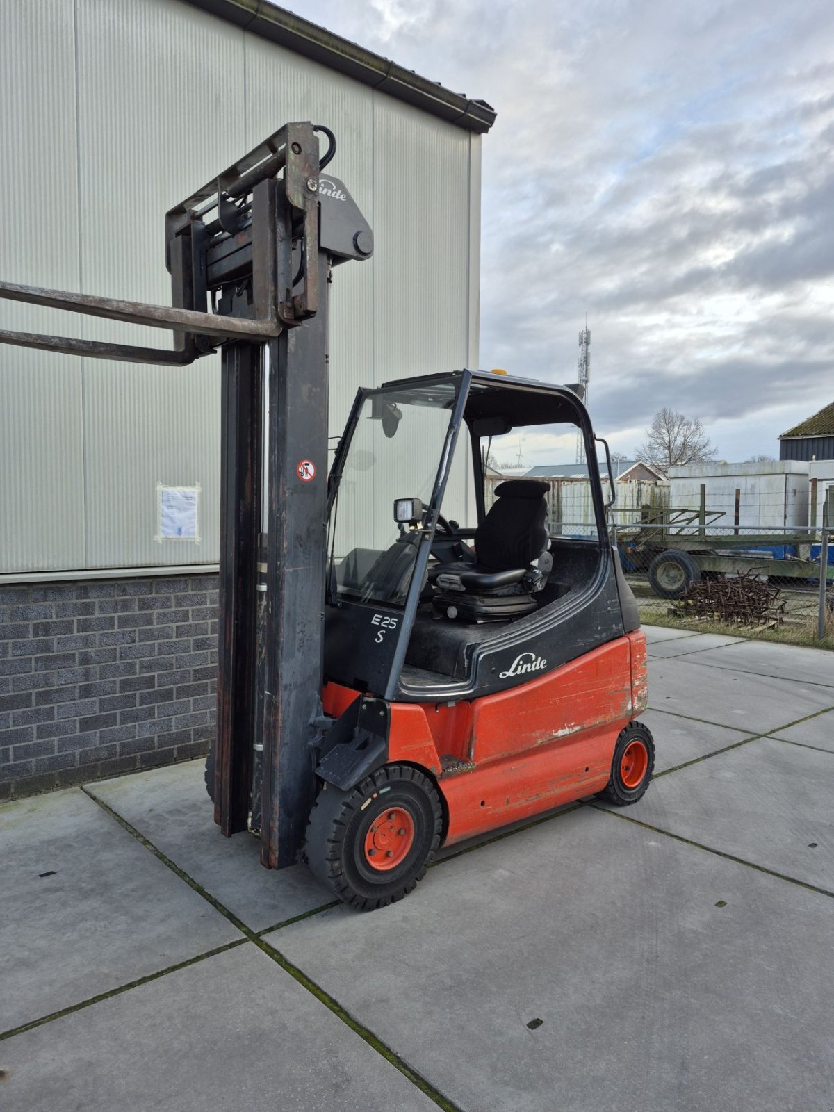 Frontstapler del tipo Linde E25-03/600, Gebrauchtmaschine en Biddinghuizen (Imagen 5)