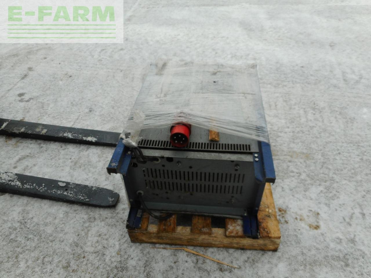 Frontstapler typu Linde e25-1 triplex + ss + 4. kreis ( batterie bj. 202, Gebrauchtmaschine v ST. NIKOLAI/DR. (Obrázek 7)