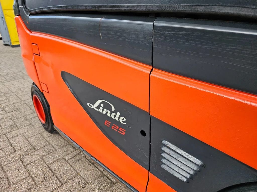 Frontstapler of the type Linde e25 bj 2015 accu 2022 elektrische heftruck, Gebrauchtmaschine in Scherpenzeel (Picture 11)