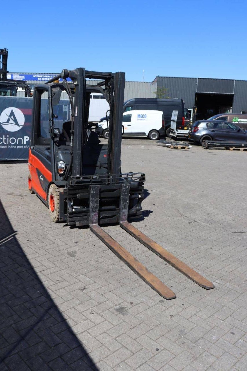 Frontstapler του τύπου Linde E25, Gebrauchtmaschine σε Antwerpen (Φωτογραφία 9)