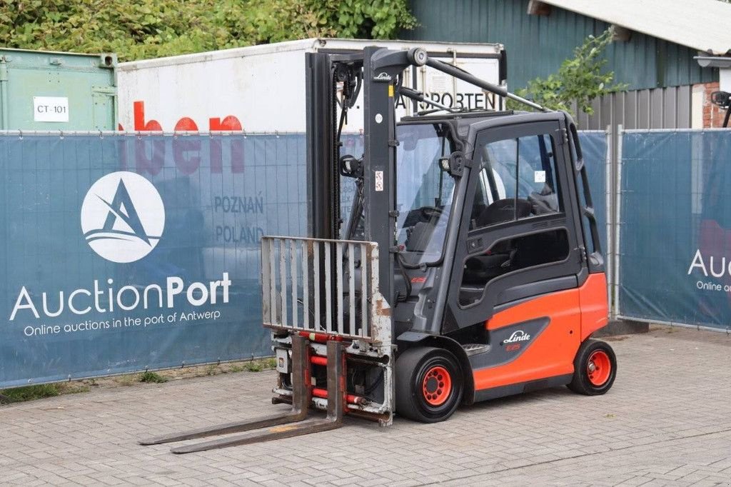 Frontstapler typu Linde E25, Gebrauchtmaschine v Antwerpen (Obrázok 10)