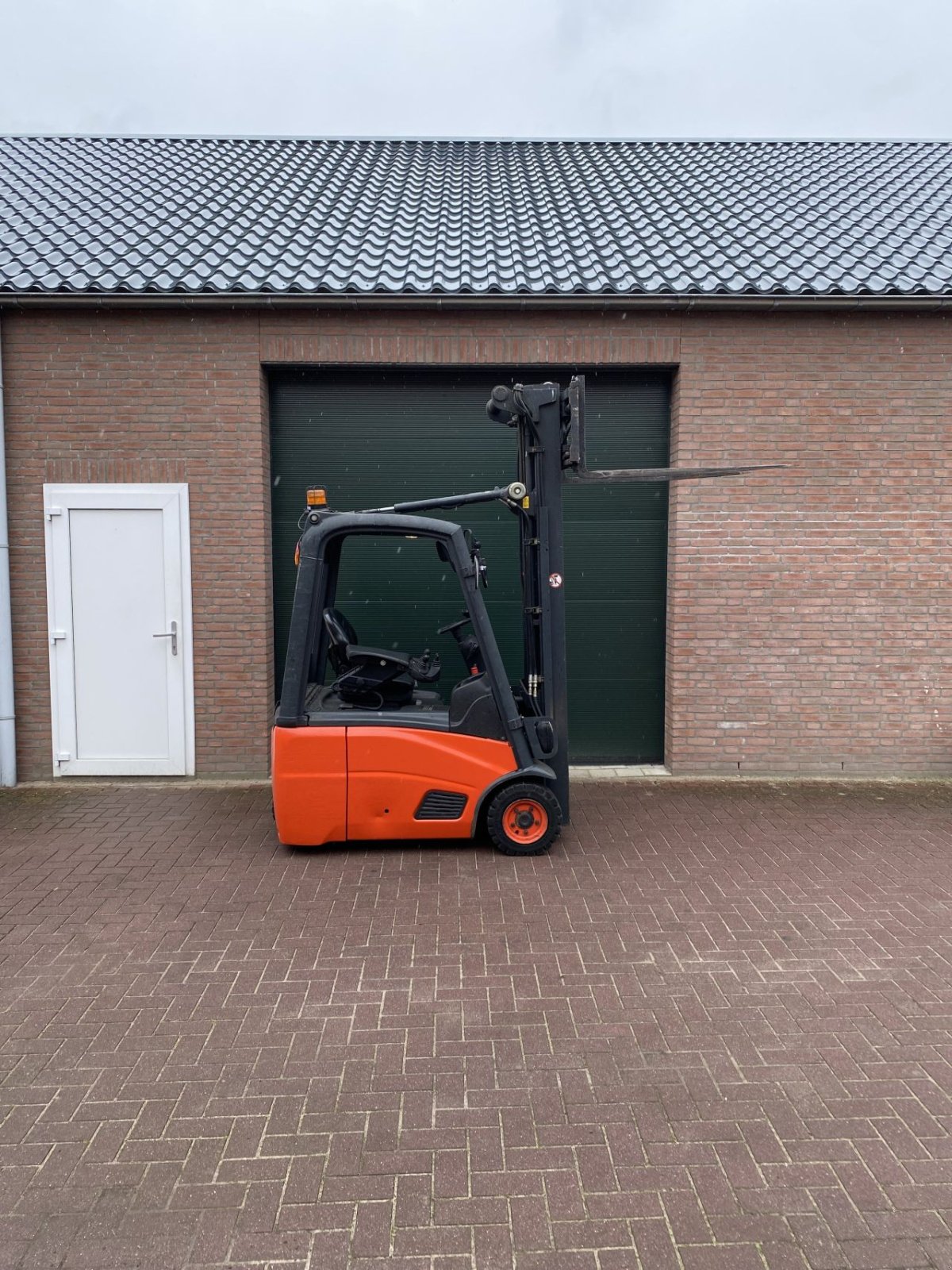 Frontstapler типа Linde E25, Gebrauchtmaschine в Reusel (Фотография 7)