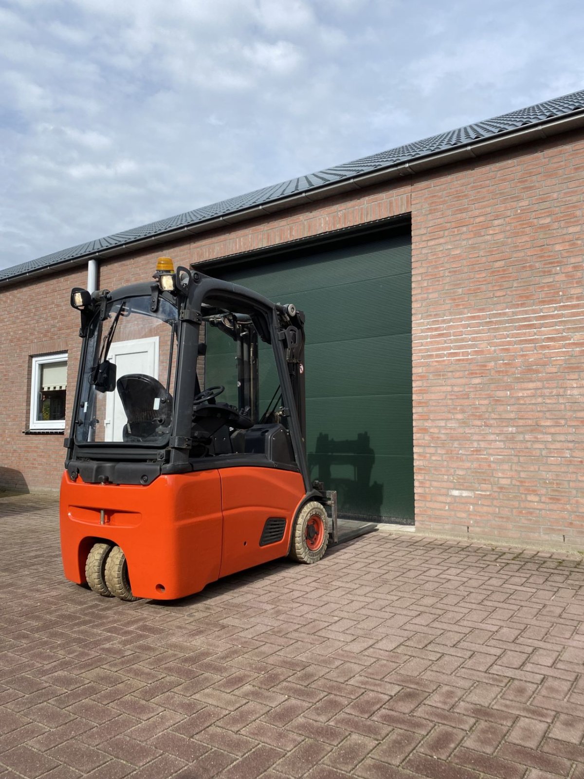 Frontstapler типа Linde E25, Gebrauchtmaschine в Reusel (Фотография 6)