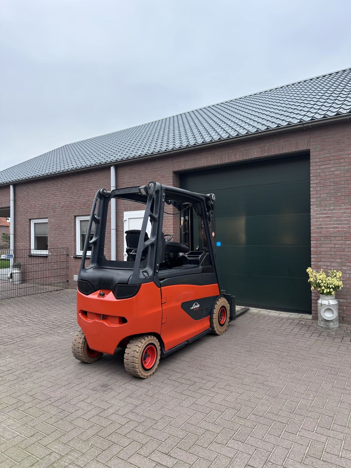 Frontstapler a típus Linde E25, Gebrauchtmaschine ekkor: Reusel (Kép 4)