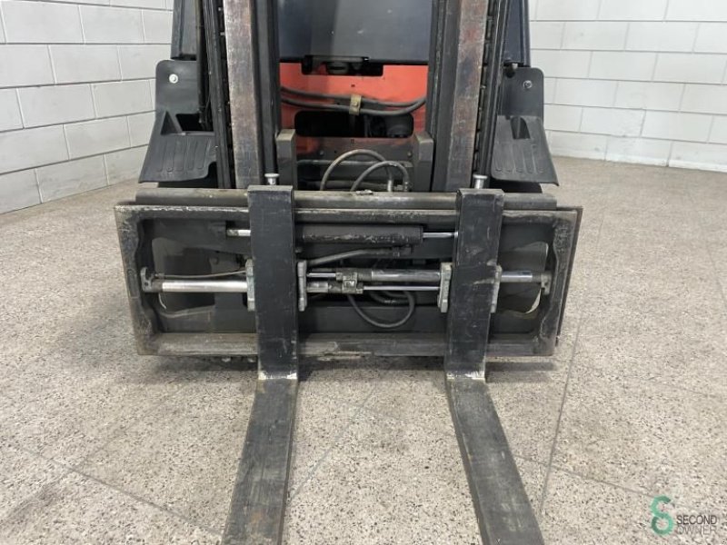 Frontstapler des Typs Linde E25, Gebrauchtmaschine in Wijchen (Bild 2)