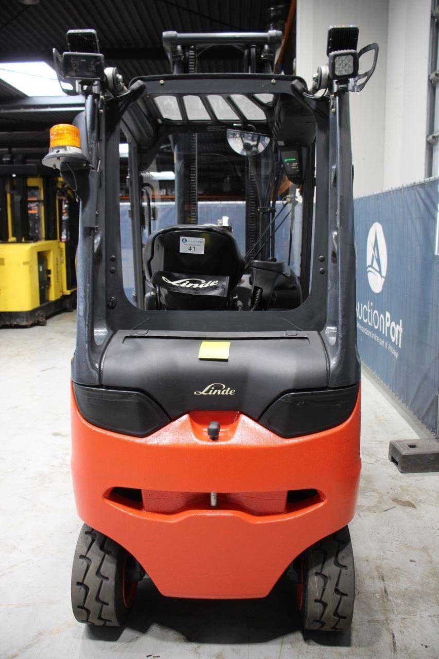 Frontstapler типа Linde E25H-01/600, Gebrauchtmaschine в Antwerpen (Фотография 4)