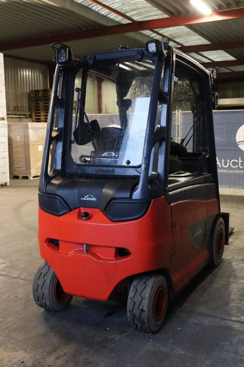 Frontstapler van het type Linde E25HL-01/600, Gebrauchtmaschine in Antwerpen (Foto 7)