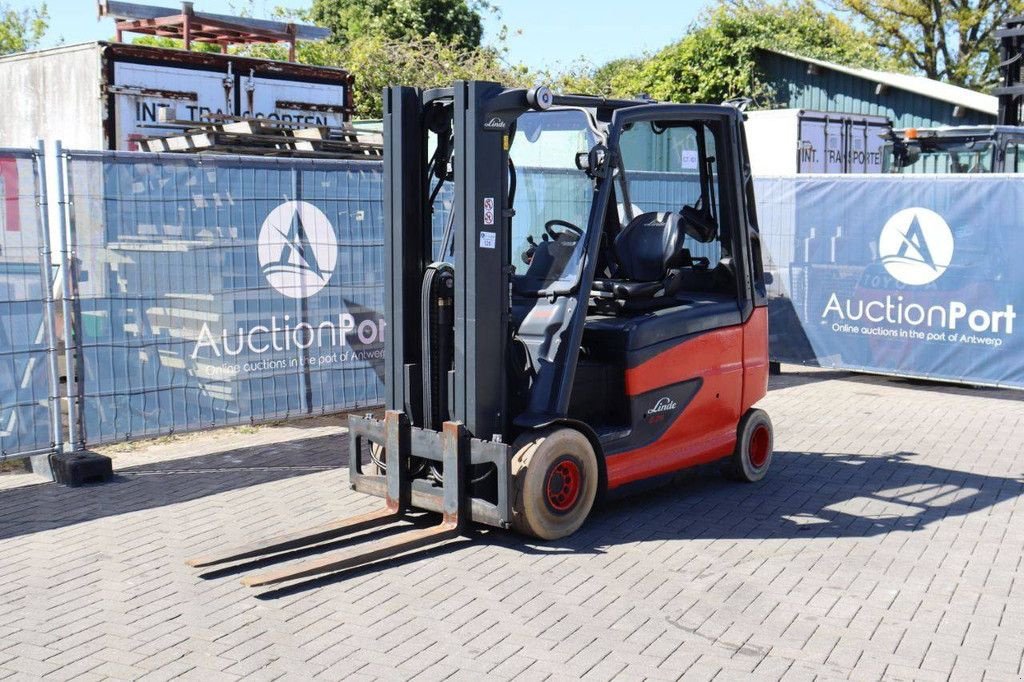 Frontstapler Türe ait Linde E25HL-01/600, Gebrauchtmaschine içinde Antwerpen (resim 11)