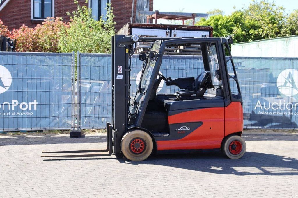Frontstapler Türe ait Linde E25HL-01/600, Gebrauchtmaschine içinde Antwerpen (resim 1)