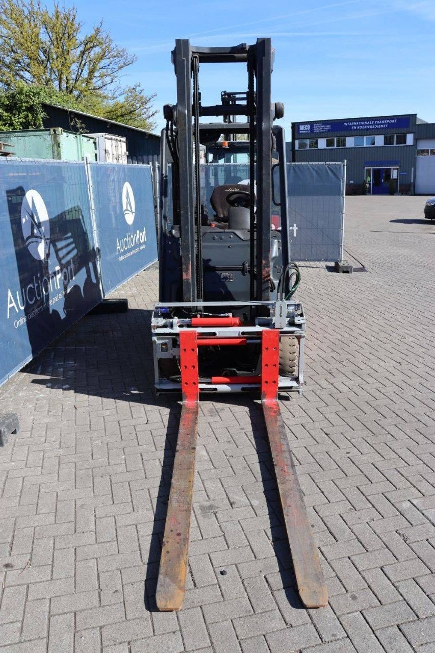 Frontstapler типа Linde E25HL-01/600, Gebrauchtmaschine в Antwerpen (Фотография 9)