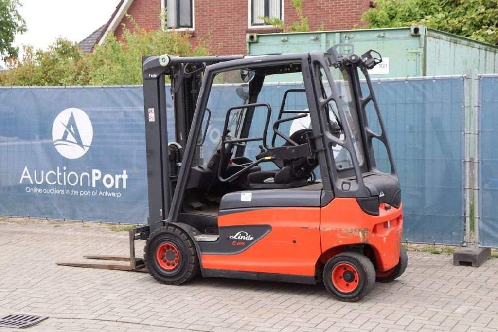 Frontstapler of the type Linde E25L-01 Forklift, Gebrauchtmaschine in Antwerpen (Picture 3)