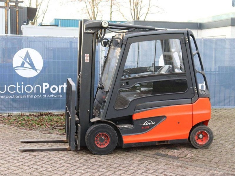 Frontstapler des Typs Linde E25L-01, Gebrauchtmaschine in Antwerpen