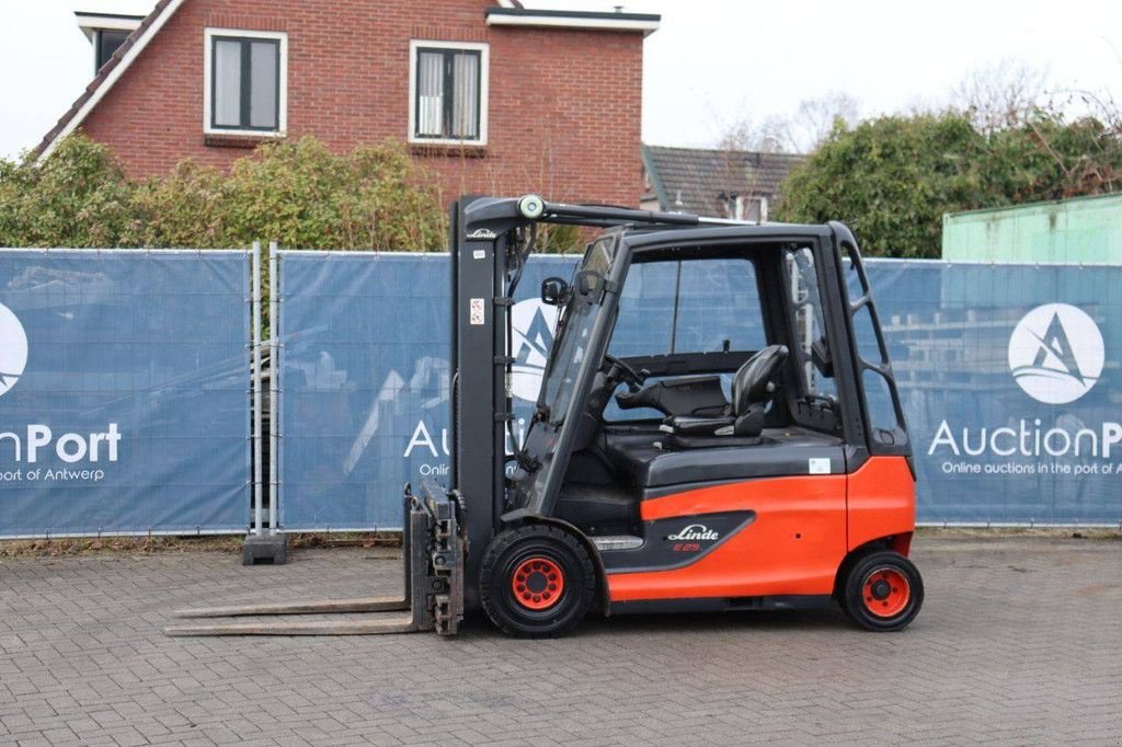Frontstapler типа Linde E25L-01, Gebrauchtmaschine в Antwerpen (Фотография 1)