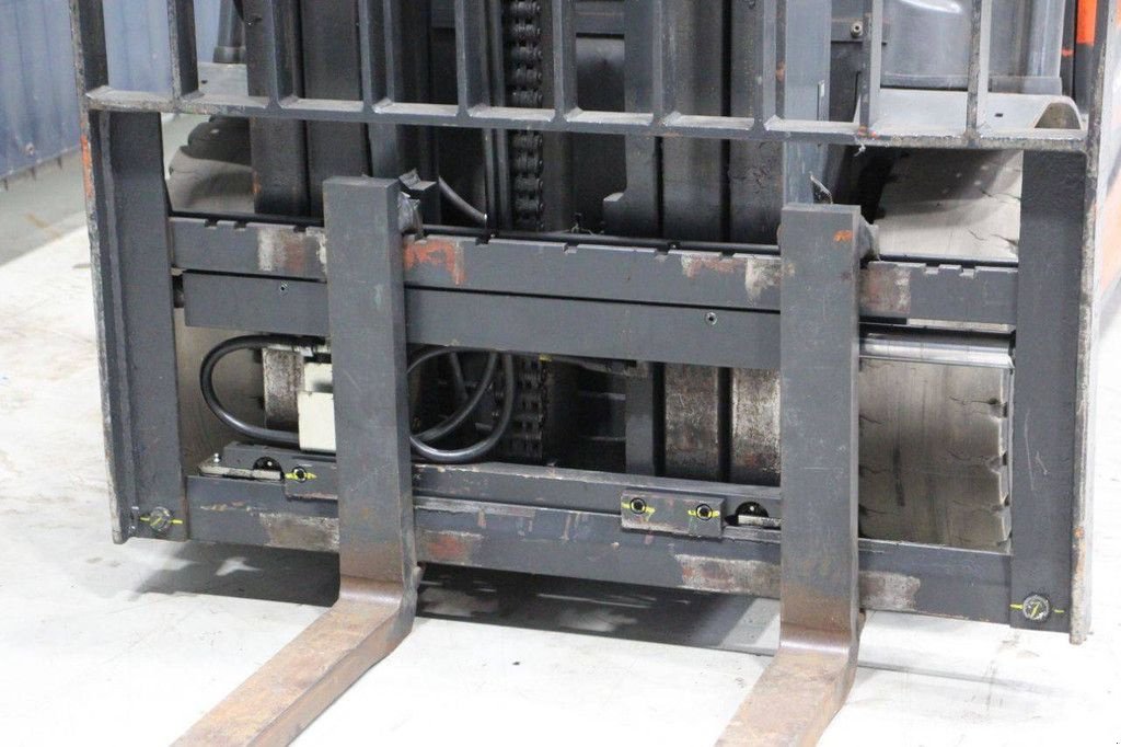 Frontstapler typu Linde E25L-01, Gebrauchtmaschine v Antwerpen (Obrázek 11)