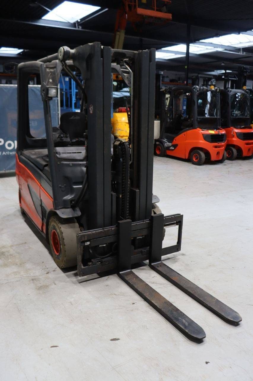 Frontstapler za tip Linde E25L-01, Gebrauchtmaschine u Antwerpen (Slika 8)