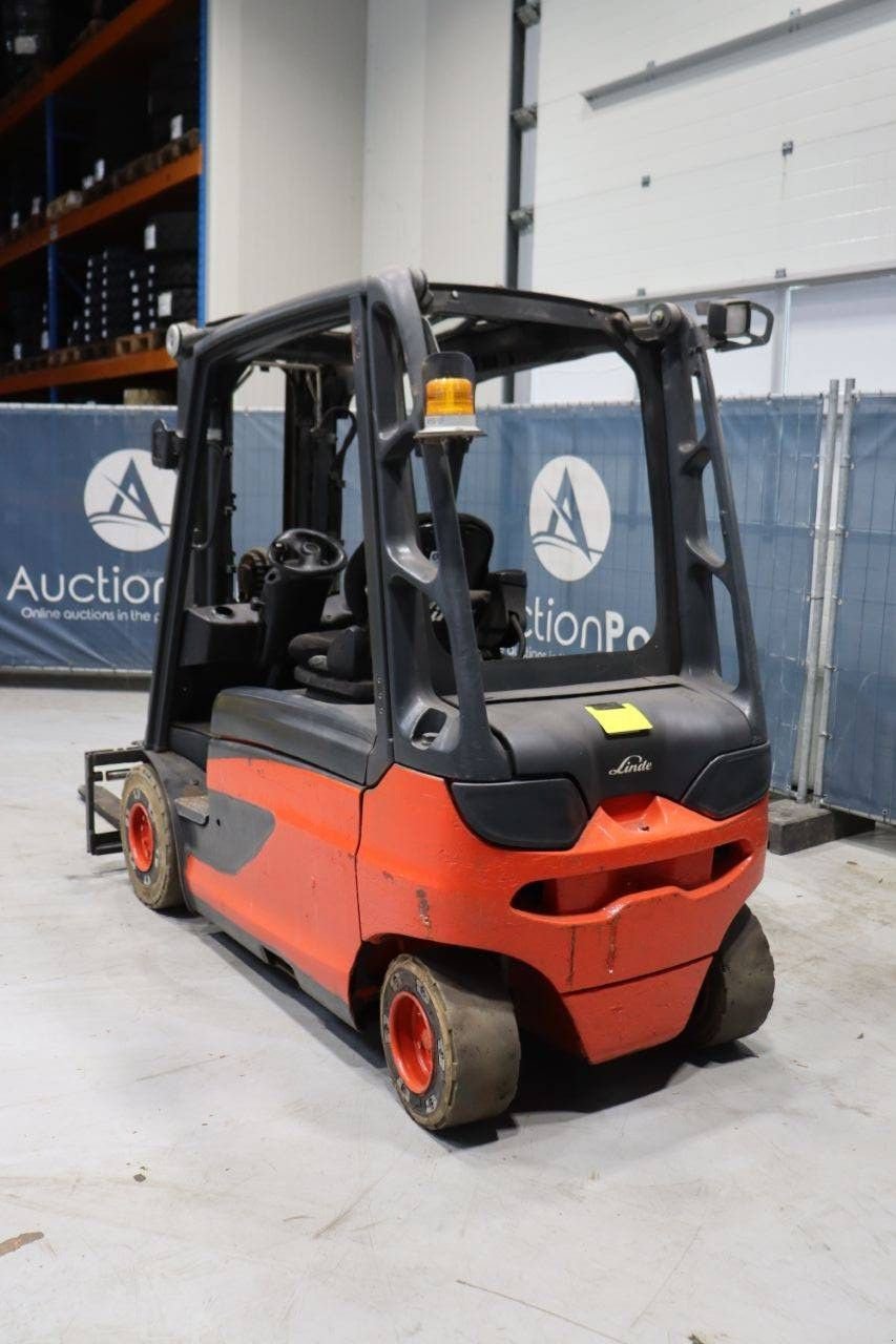 Frontstapler za tip Linde E25L-01, Gebrauchtmaschine u Antwerpen (Slika 4)