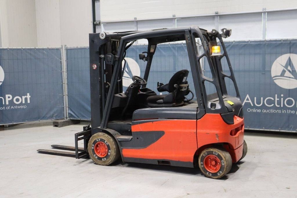 Frontstapler za tip Linde E25L-01, Gebrauchtmaschine u Antwerpen (Slika 3)