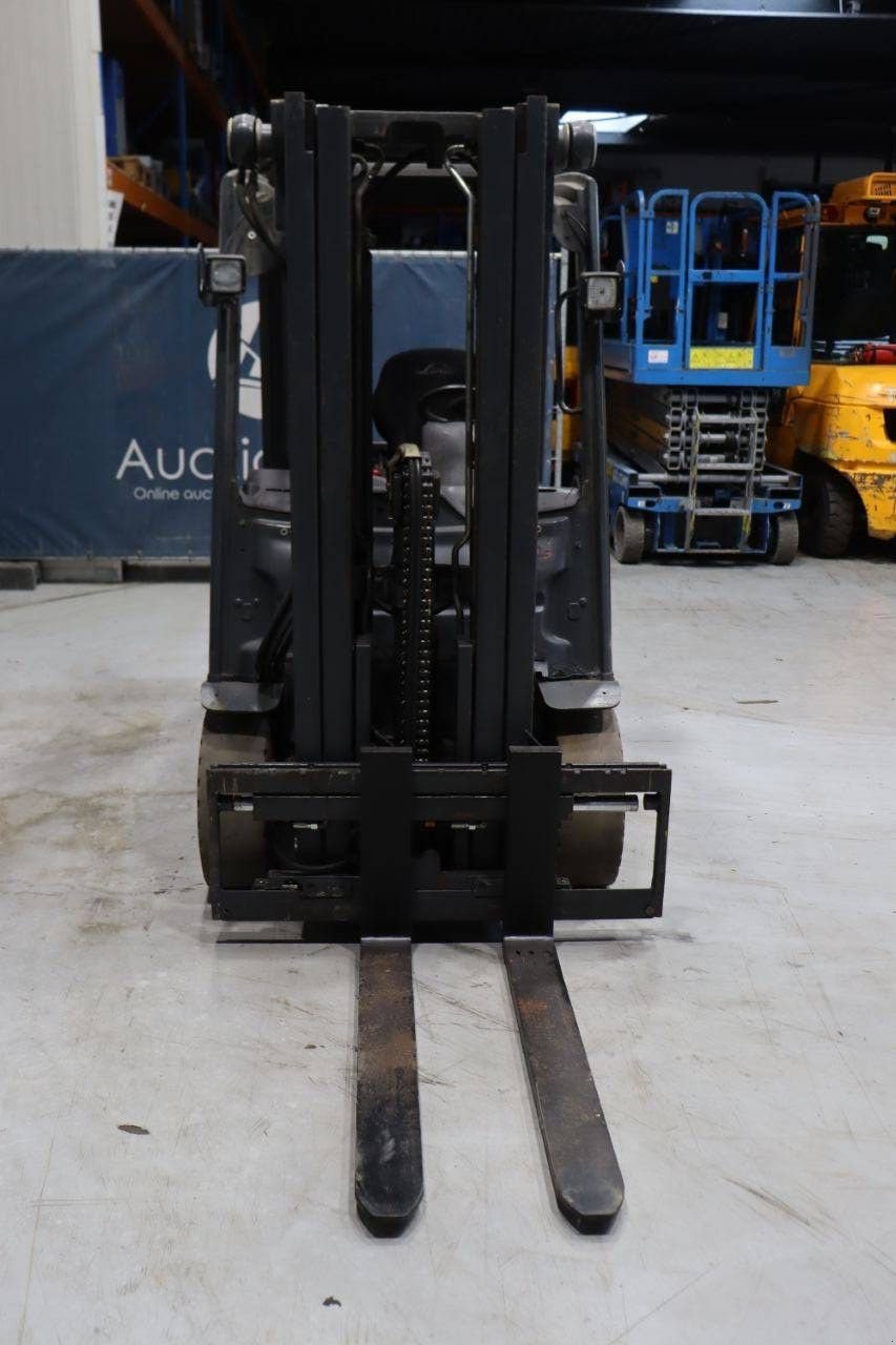 Frontstapler za tip Linde E25L-01, Gebrauchtmaschine u Antwerpen (Slika 9)