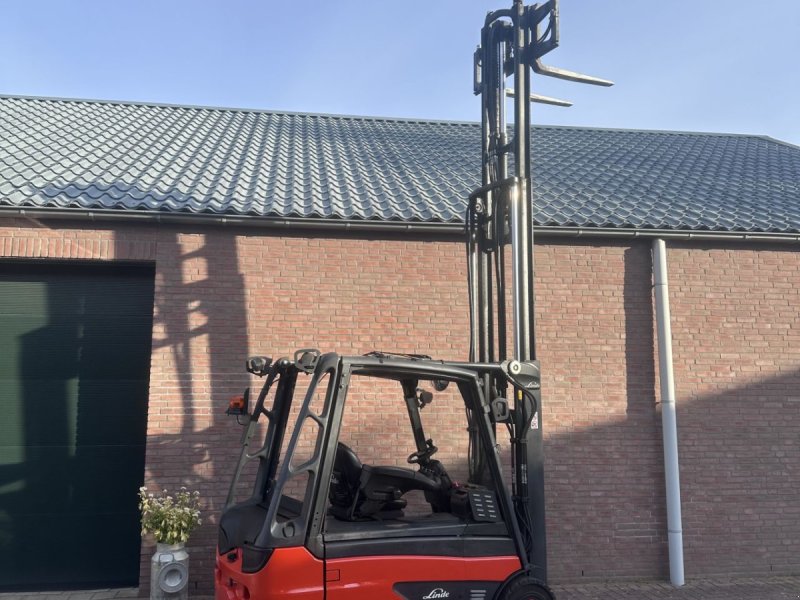 Frontstapler Türe ait Linde E25L-01, Gebrauchtmaschine içinde Reusel